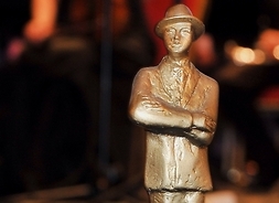 Statuetka Jana Kiepury przyznawana twórcom, wybitnym osobom za całokształt pracy artystycznej