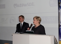Konferencję otworzyła członek zarządu województwa mazowieckiego Elżbieta Lanc