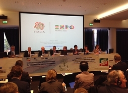 Seminarium „Społeczne innowacje w żywieniu i energii, kierunki dla inwestycji terytorialnych”, które odbyło się w siedzibie rządu Lombardii