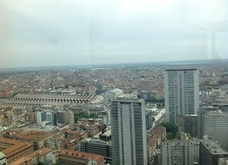 Panorama Mediolanu z 39. piętra budynku Regionu Lombardii