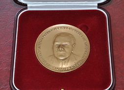 Medal  - 70 lat. Główna Biblioteka Lekarska