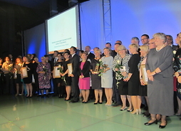 Zdjęcie grupowe wszystkich laureatów i wyróżnionych w konkursie