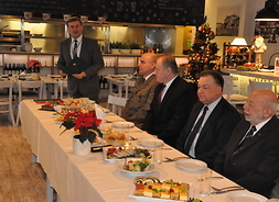 Uroczystość prowadzi Pełnomocnik Zarządu Województwa Mazowieckiego ds. Kombatantów i Osób Represjonowanych Zbigniew Czaplicki