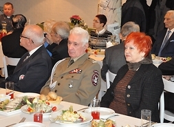 Uczestnicy spotkania wigilijnego