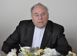 powiększ: laureat - ks. Tadeusz Tomasiński