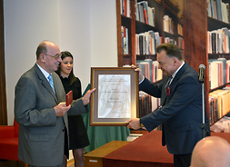 Wręczenie Medalu Pamiątkowego „Pro Masovia” - marszalek Adam Struzik i dyrektor Michał Strąk