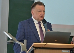 Marszałek Adam Struzik przemawia w Ciechanowie
