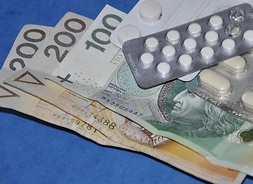 pieniądze i tabletki