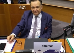 Marszałek Adam Struzik podczas posiedzenia