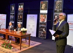 Konferencja prasowa z udziałem marszałka Adama Struzika, ministra Piotra Glińskiego i dyrektora Teatru Polskiego Andrzeja Seweryna