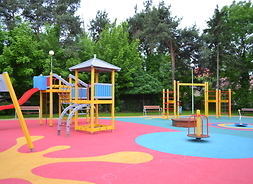 Plac zabaw w Pilawie po modernizacji