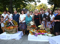 Wieńce - kosze pełne warzyw i owoców