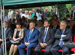 uczestnicy uroczystości z okazji 120. rocznicy powstania polskiego ruchu ludowego
