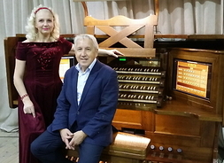 na zdjęciu Maryna Gorowoj i Brunon Termion przy fortepianie