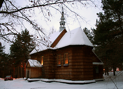 Drewniany Kościół w zimowej scenerii, fot. Barbara Polakowska