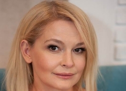 Zdjęcie portretowe aktorki Dominiki Ostałowskiej