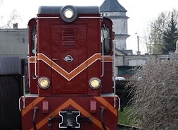 Zdjęcie przedstawia przód lokomotywy