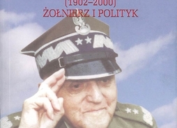 Okładka książki zawierajaca zdjęcie salutującego mężczyzny w mundurze wojskowym.