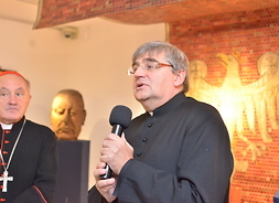 Na zdjęciu od lewej: kard. Kazimierz Nycz i ks. Mirosław Nowak, dyrektor Muzeum Archidiecezji Warszawskiej