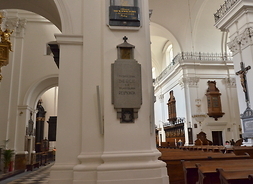 Bazylika Świętego Krzyża w Warszawie, serce Reymonta