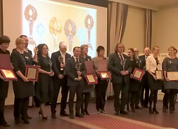 Uczestnicy XVII edycji Konkursu Lider Zarządzania Zasobami Ludzkimi odbierają nagrody