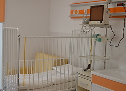 sala szpitalna dla małego dziecka