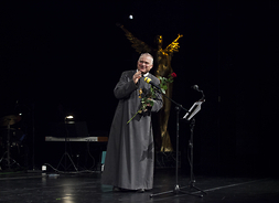 Piotr Dróżdż  podczas gali w Teatrze Dramatycznym w Płocku