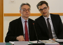 przedstawiciele Komisji Europejskiej, od lewej: Christopher Todd i Przemysław Kalinka, fot. Emil Sawicki