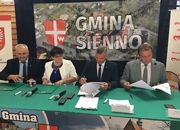 podpisanie umów powiat Lipski