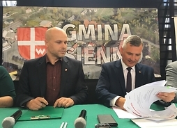podpisanie umów powiat Lipski