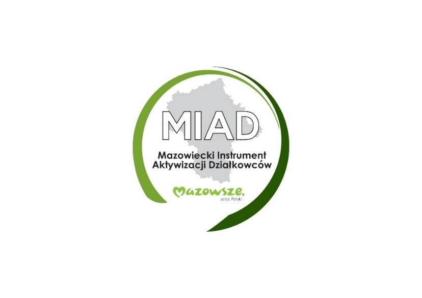 Logotyp: Napis Mazowiecki Instrument Aktywizacji Działkowców na tle konturu Mazowsza otoczony okręgiem